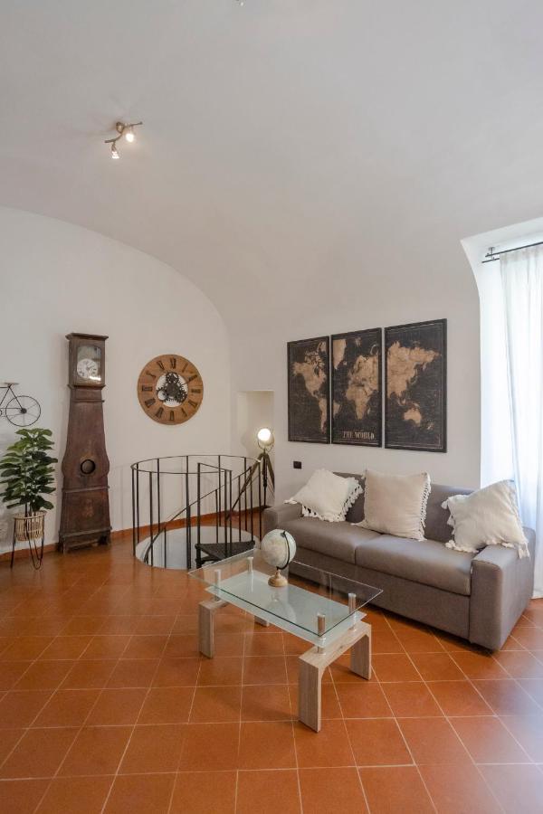 Home D'Elite Trevi Fountain Roma Eksteriør bilde